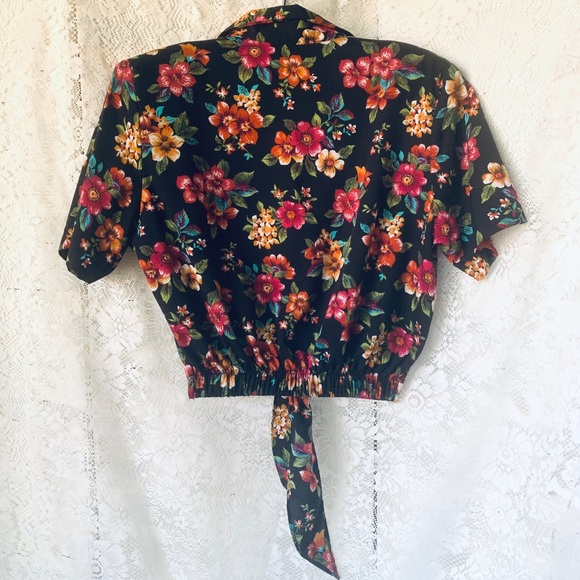 Sold* 2 Piece Hi-Waisted Floral Crop Top & Skort - Picture 4 of 8